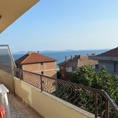 семеен стаматови